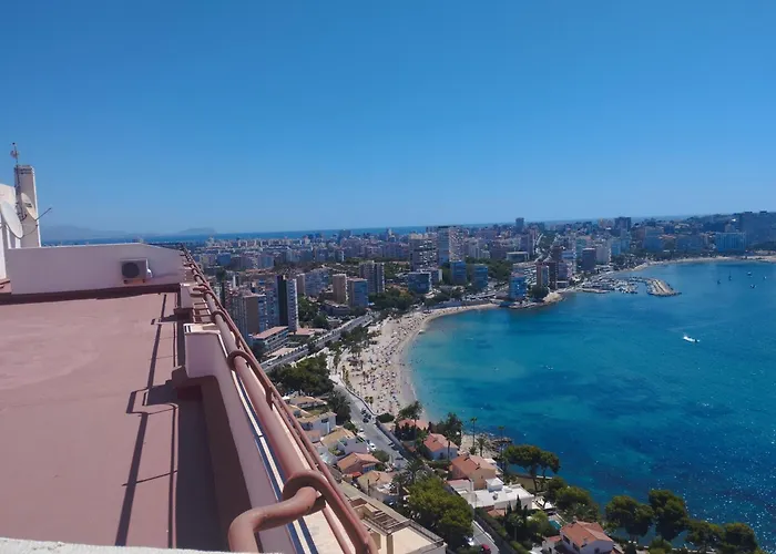 A 50 Metros Del Mar Y En 2 Paradas De Bus Estas En El Centro De * Alicante